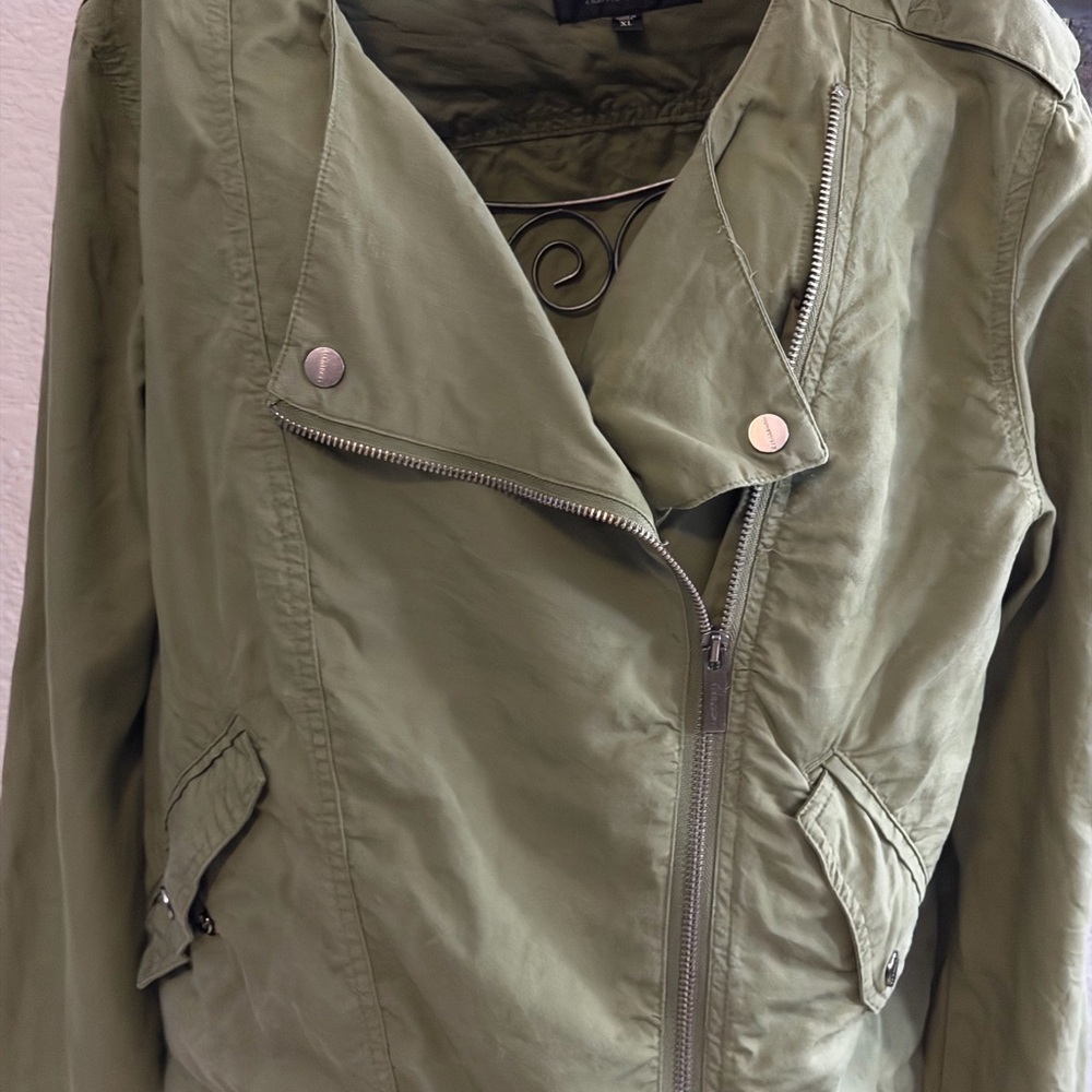 Sanctuary Lightweight Tencel Moto Jacket Olive Green XL - Picture 3 of 11